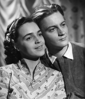Ote elokuvasta ... ja Helena soittaa (1952).