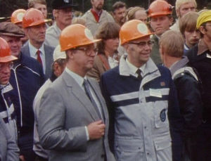 Pääministeri Sorsa oli MM-kisojen arvovaltaisimpia vieraita. Kalevi Sorsa metsurien MM-kisoissa 1983 Mikkelissä.