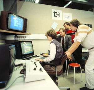 Teksti-tv:n toimitus 1980-luvulla.