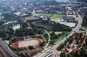 Från Djurgårdens sportplan till Olympiastadion Flygbild över Olympiastadion, Simstadion och Djurgårdens sportplan