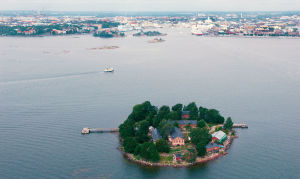 I år kan man fira midsommar bland annat på Lonnan. I år kan man fira midsommar bland annat på Lonna.