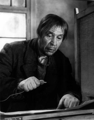 Topi (Holger Salin) elokuvassa Punainen viiva (1959).