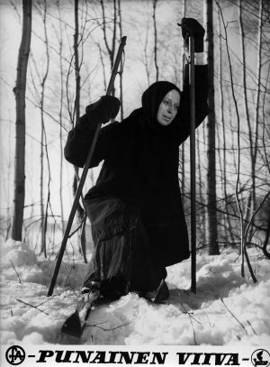 Riika (Liisa Nevalainen) elokuvassa Punainen viiva (1959).