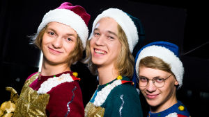 Kuvassa Osku Haavisto (Atte Reunanen), Lenni Morris (Joel Bonsdorff) ja Roni Siren (Ville Rossi).