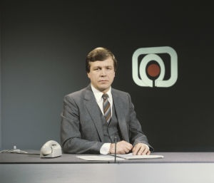 Lind uutislähetyksessä vuonna 1983.