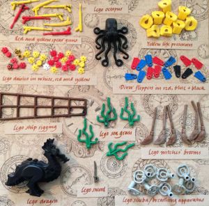 Vilka legofigurer kan man hitta? Här är Lego Lost at Seas guide. En bild med olika typer av Lego, till exempel flytvästar, blommor, sjögräs och en svart drake.