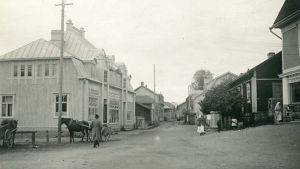 En gammal bild över Köpmansgatan i Pargas