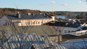 En vy över hustak i Pargas