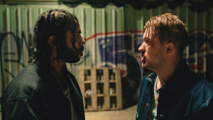 Carlos López Estradan ohjaama Blindspotting, pääosissa Daveed Diggs ja Rafael Casal. Blindspotting-leffassa pääosissa ovat Daveed Diggs ja Rafael Casal.