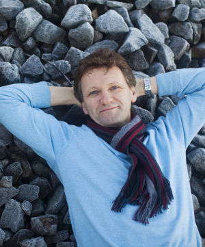 Dieter Hermann Schmitz har bott i Finland i över tjugo år. Författaren Dieter Hermann Schmitz.