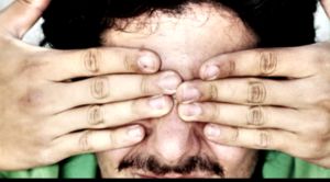 See no evil - silmät peitetty // Kuva: Turkish-Romeo-BoY deviantART Related / Creative Commons licence