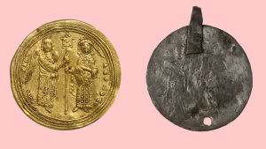 Bysanttilainen kultaraha vuosilta 1041–1042 ja sen suomalainen hopeajäljitelmä. Bysanttilainen kultaraha ja sen suomalainen jäljitelmä.
