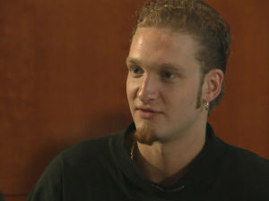 Alice in Chains -laulaja Layne Staley lehdistötilaisuudessa Helsingissä 1993.