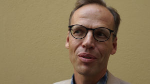 Sami Pihlström on uskonnonfilosofian professori Helsingin yliopistossa. Filosofi Sami Pihlström lähikuvassa.