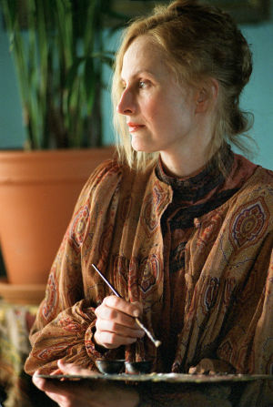 Sara Paavolainen (Venny Soldan)  tv-draamassa Venny (2003).