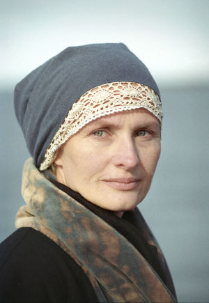 Sara Paaavolainen (Venny Soldan) tv-draamassa Venny (2003).