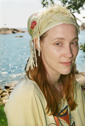 Minna Puolanto (Maggi Gripenberg) tv-draamassa Venny (2003).