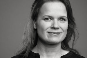 Elokuvaohjaaja Selma Vilhunen.
