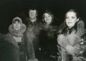 Meri Louhos ja saattajat Moskovan rautatieasemalla joulukuussa 1978.