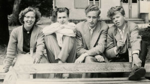 Meri Louhos, Martti Vuorenjuuri, Seppo Heikinheimo ja Ilkka Kuusisto Darmstadtissa 1957.