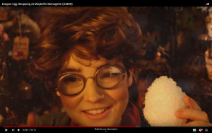 Skärmdump från Goodnight moons Youtubekanal Skärmdump från Yotube med ASMR-video.