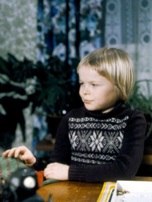 Kyösti Väntänen tv-draamassa Villahousupakko (1977).