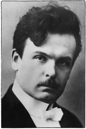 Toivo Kuula tuli Viipurin Musiikin Ystäväin Orkesterin kapellimestariksi syksyllä 1916. Säveltäjä Toivo Kuula vuonna 1916.