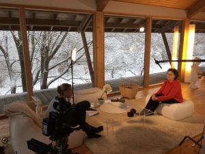 Karin Widnäs i sitt hem i Fiskars. Keramikern Karin Widnäs i sitt hem i Fiskars