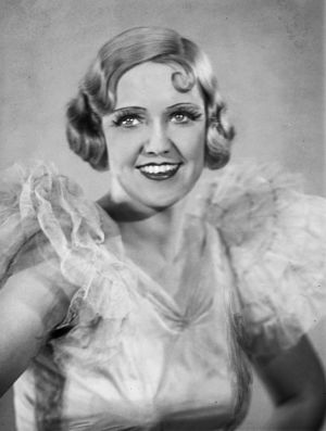Mary Suomalaisessa Oopperassa Mustalaisruhtinattaren Stasina syksyllä 1933. Mary Hannikainen Suomalaisen Oopperan Mustalaisruhtinatar-operetissa 1933.