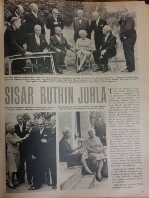 När Ruth Munck fyllde jämna år gjorde tidningarna ofta intervjuer med henne. I augusti 1966 var till exempel Suomen Kuvalehti på plats när Ruth Munck hade samlat sina jägargossar för att fira hennes 80-årsdag hemma på Leponiemi i Hausjärvi. Uppslag i Suomen kuvalehti 1966 från Ruth Muncks födelsedagsmottagning.