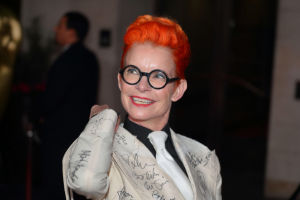 Pukusuunnittelija Sandy Powell Pukusuunnittelija Sandy Powell