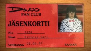 Sari Pihtola lähettí kuvan ihailijakerhon jäsenkortistaan. Sari Pihtolan Dingo fan club -kortti