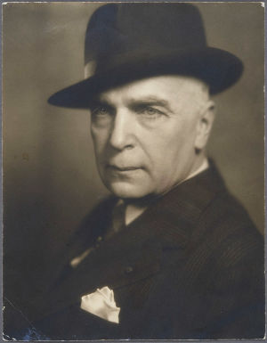 Kosti Vehanen vuonna 1936. Pianisti Kosti Vehanen vuonna 1936.
