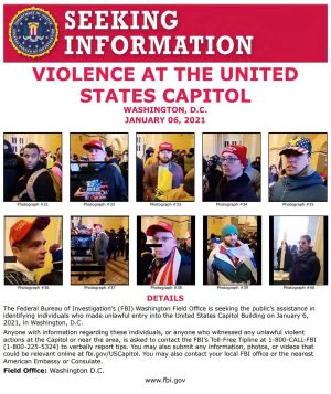 Den federala polisen FBI publicerade 8.1.2021 ett plakat med efterlysning av personer som kopplas till stormningen av Capitolium 6.1.2021 FBI publicerade 8.1.2021 ett plakat med efterlysning av personer som kopplas till stormningen av Capitolium 6.1.2021