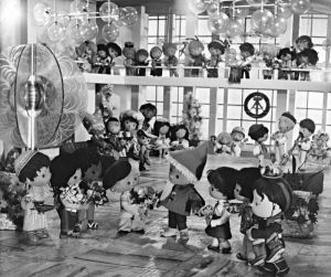 Unser Sandmännchen besökte Palast der Republik hela fyra gånger under perioden 1979-84. Das Sandmännchen (John Blund), en östtysk animationsserie för barn.