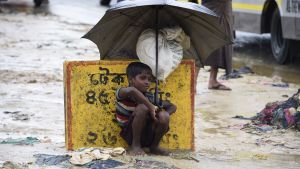En flyktingpojke från Rakhine i Kutupalong-flyktinglägret i Ukhia, Bangladesh på tisdagen 19.9.2017.
