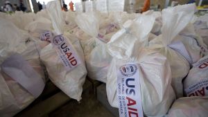 USA sänder bistånd till Venezuela