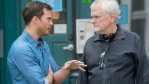 Jamie Dornan och regissören James Foley under inspelningarna av Fifty Shades Freed Jamie Dornan och James Foley under inspelningarna av Fifty Shades Freed