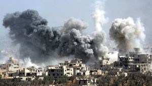 Den syriska militären bombar Dhouma  7.4.2018.