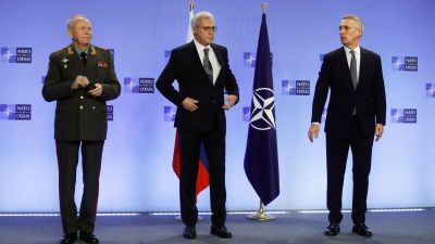 Venäjän ja NATOn edustajat tapaavat Brysselissä.
