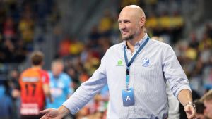 Ola Lindgren tränade IFK Kristianstad före uppdragen i Finland och Egypten. Ola Lindgren gestikulerar.