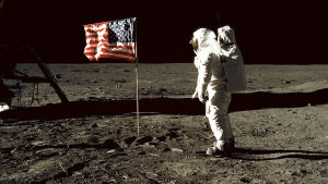 En av världshistoriens mest klassiska bilder. Neil Armstrong.