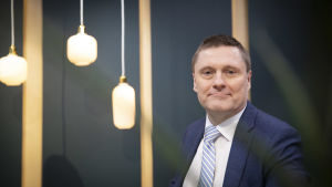 Skattebetalarnas verkställande direktör Teemu Lehtinen. Teemu Lehtinen poseeraa