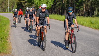 Cyklister på vägen.