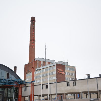 Åbo Energis byggnader sett från Varvstorget.