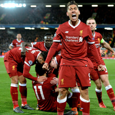 Liverpool besegrade Manchester City med 3-0 i första Champions League-kvarten.