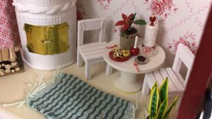 Miniatyyritonttutalo sisällä 