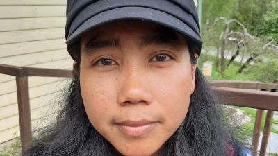 Hon bor i Pojo men rötterna finns i Myanmar. Filmskaparen Wai Mar Nyunt.
