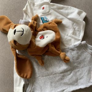 Nyblivna mammor ska få hålla babyn och gosa också om de är förkylda. Gosedjur och klädesplagg för baby.