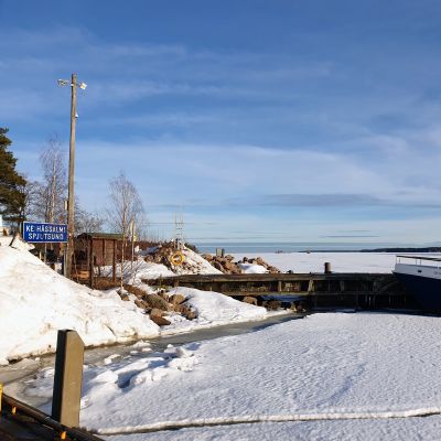 Luminen Keihässalmen satama Pyhtäällä